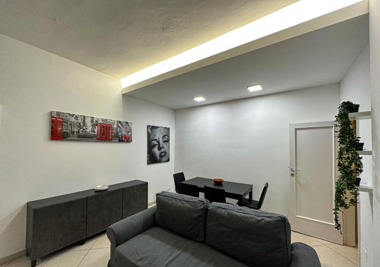 Modern Cenisio Apartment - Self Check-In & Parking Milano Eksteriør billede